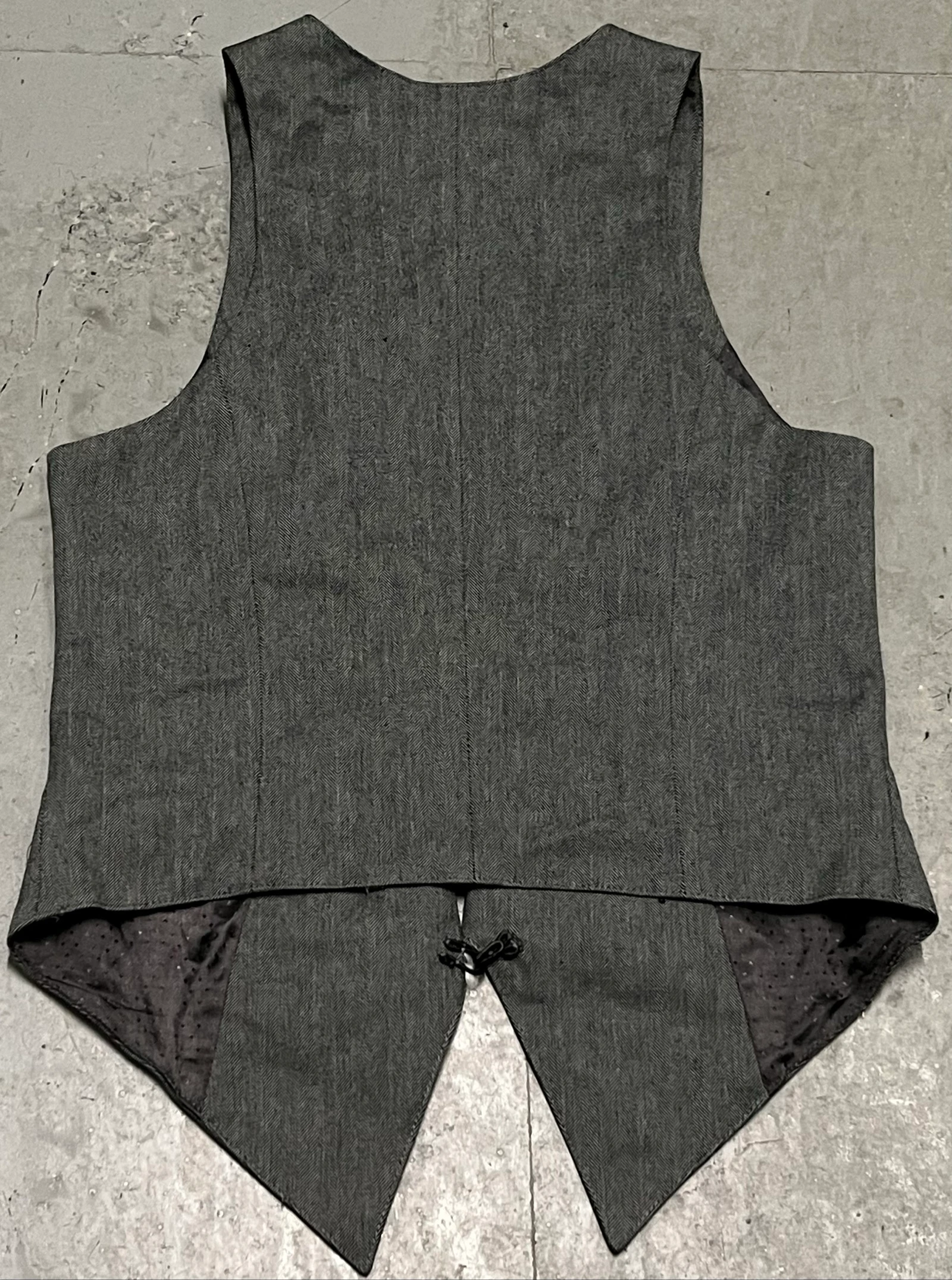Gray Herringbone Vest – photo 2